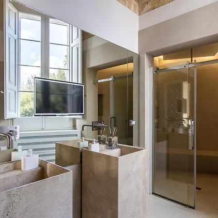 Luxury Suite Castello Carlo V Проживание в семье